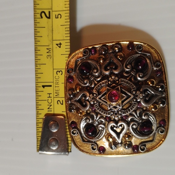 Michal Golan VTG gold and silver tone ornate brooch with garnet cabochons - Picture 5 of 7
